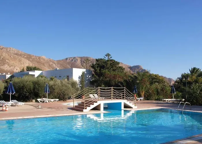 Eristos Aparthotel 3*