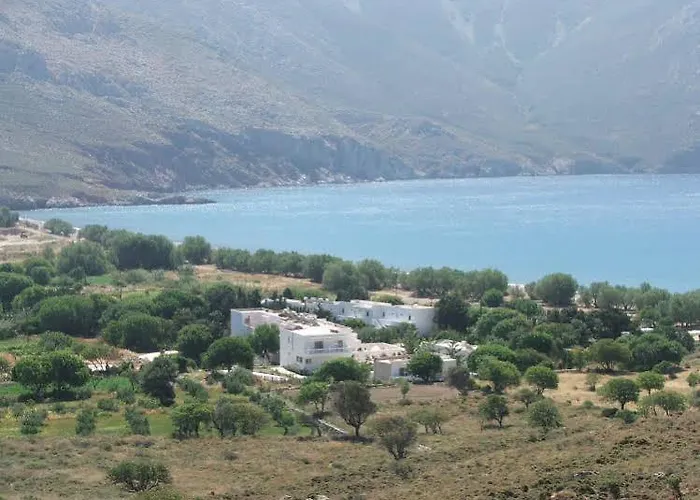 Eristos Megálon Choríon